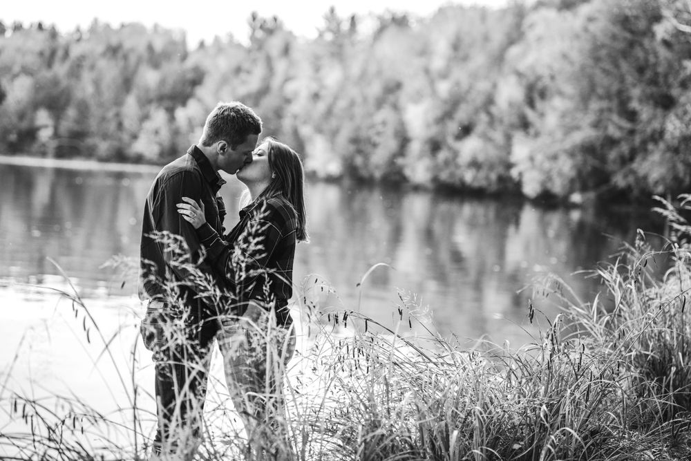 Engagement photos, photography, Wisconsin, Lake