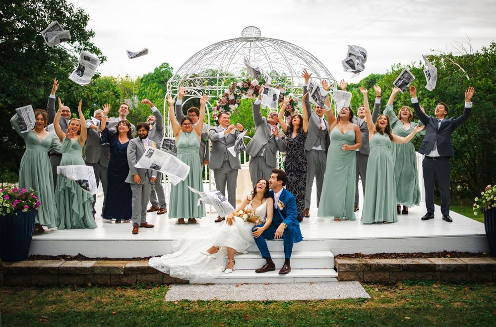 Wedding Photos, Okauchee Lake, Wisconsin, Lake Country, Wedding party, celebrate