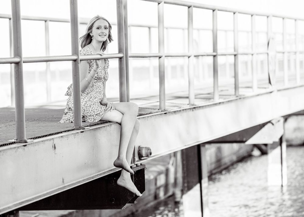 High School Senior Portraits, photography, Wisconsin, Lake Michigan, Port Washington, WI