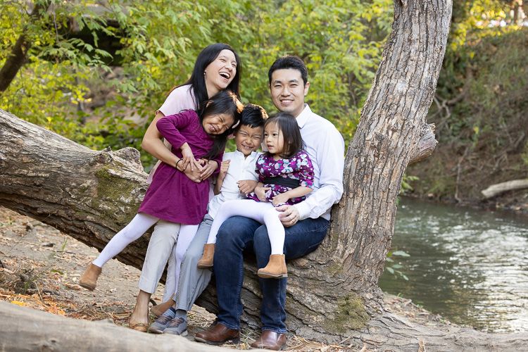 Lifestyle photo session of Tahoe Donner family by Photographer Cindy Tucey in Truckee, California