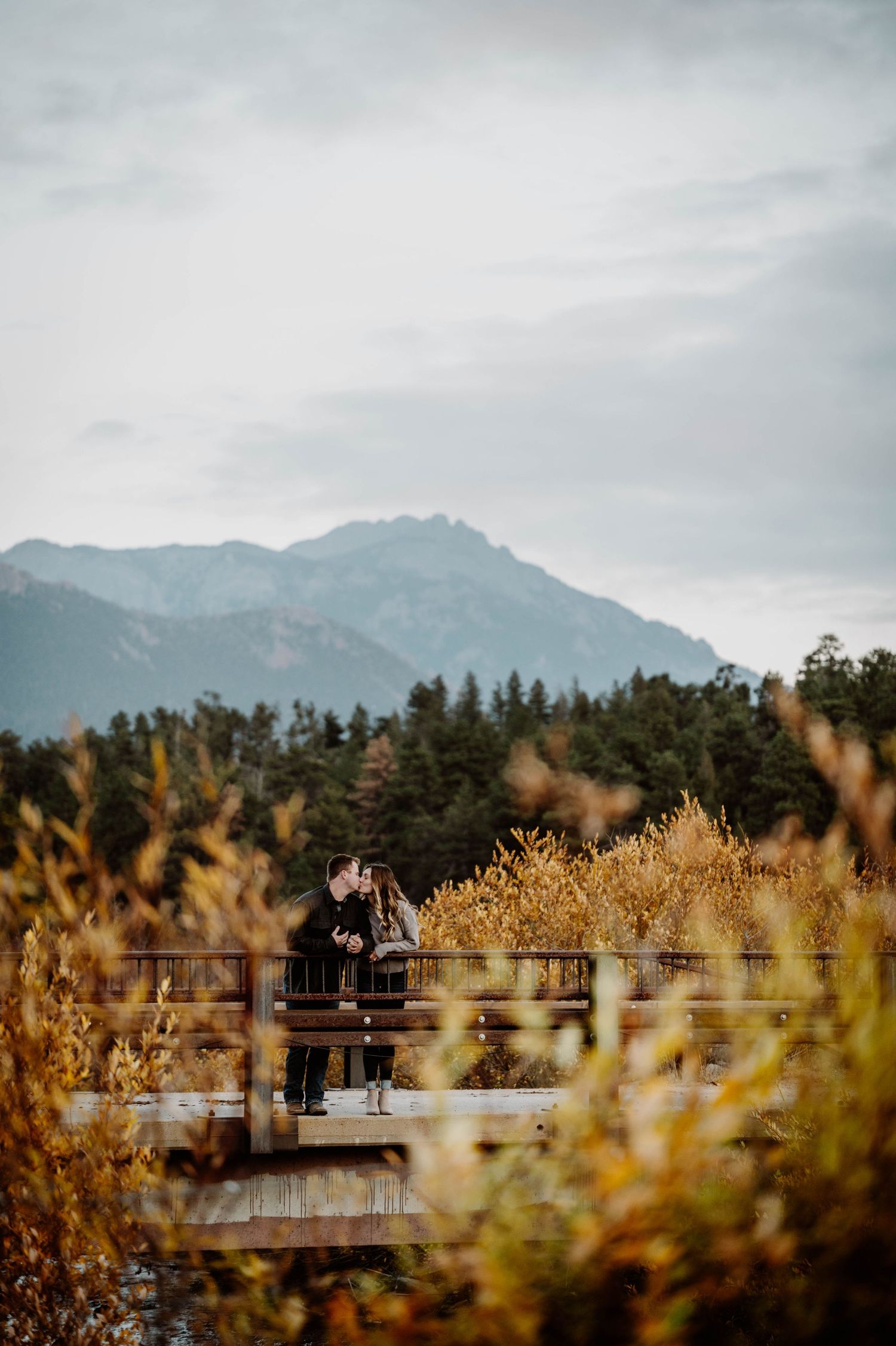 Colorado Springs engagement photographer. Colorado Springs engagement photo. Engagement photography in Colorado Springs