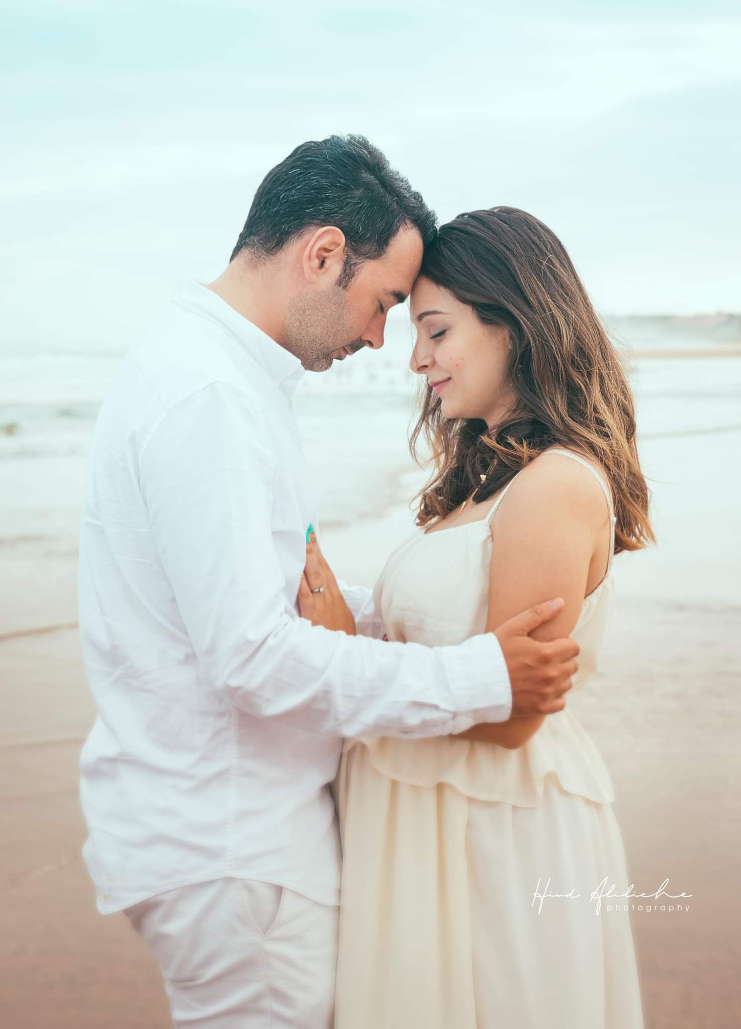 Portrait of a couple for pregnancy photoshoot, Natural light. Maternity Photography session. Outdoor photography. pregnancy photography