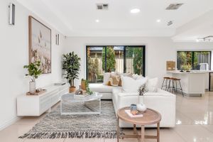 Sabine Verhack Photography Adelaide real estate and Airbnb