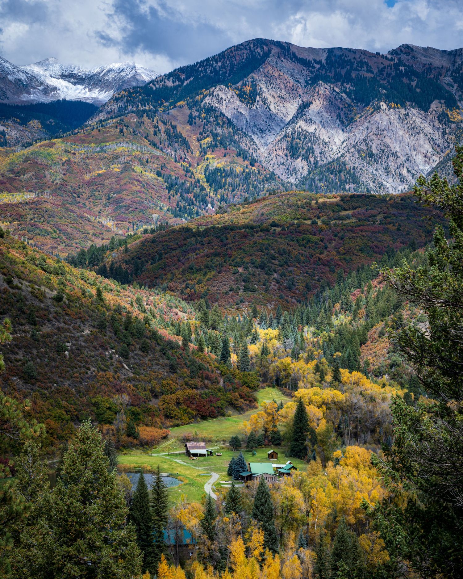 Fall photo of a cabin by Denver Drone, Hospitality, Travel & Tourism photographer Captain Colorado Photography.