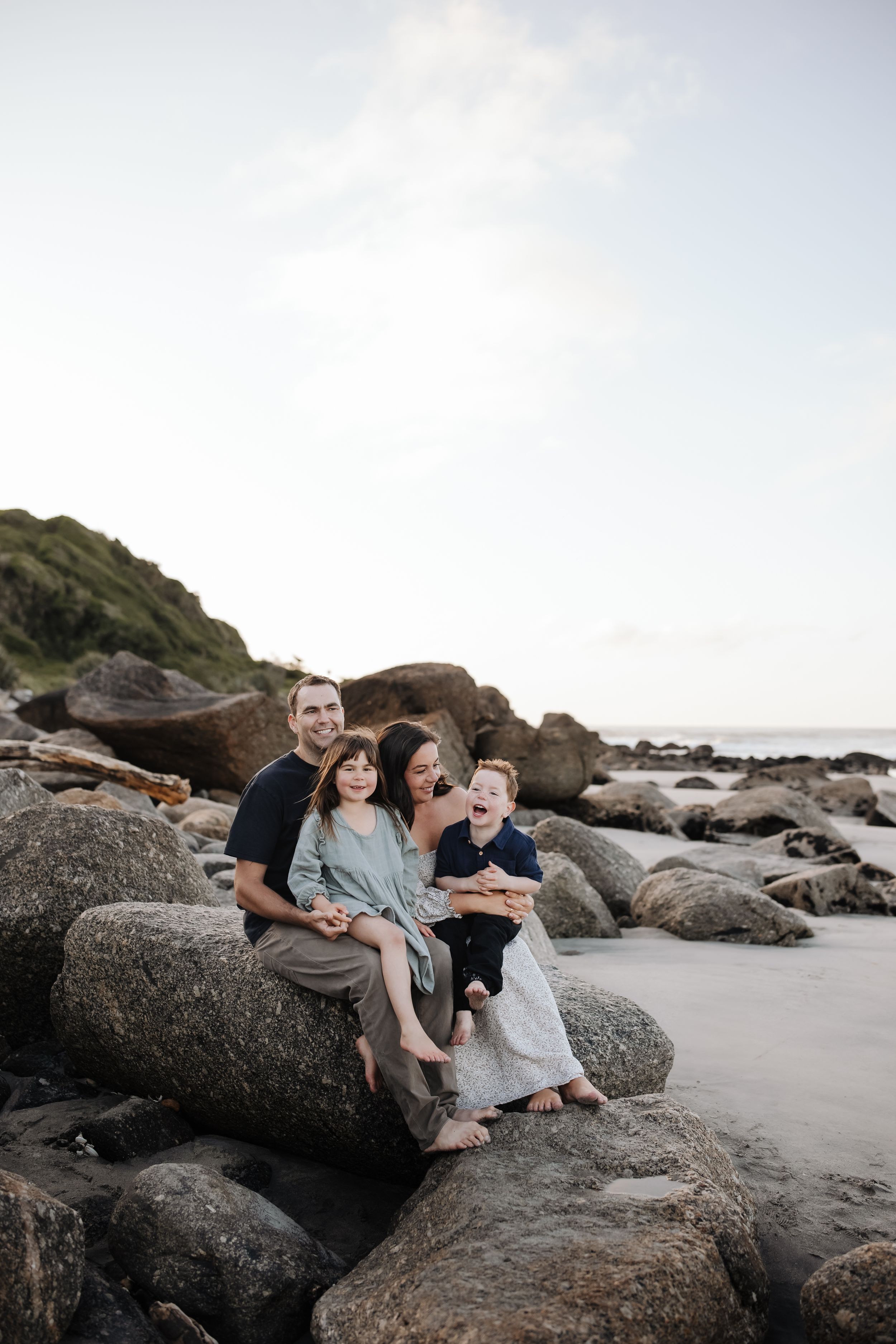 Westport family photographer, Natural portraits
Golden hour photography, West Coast family photography, fun and relaxed photoshoot