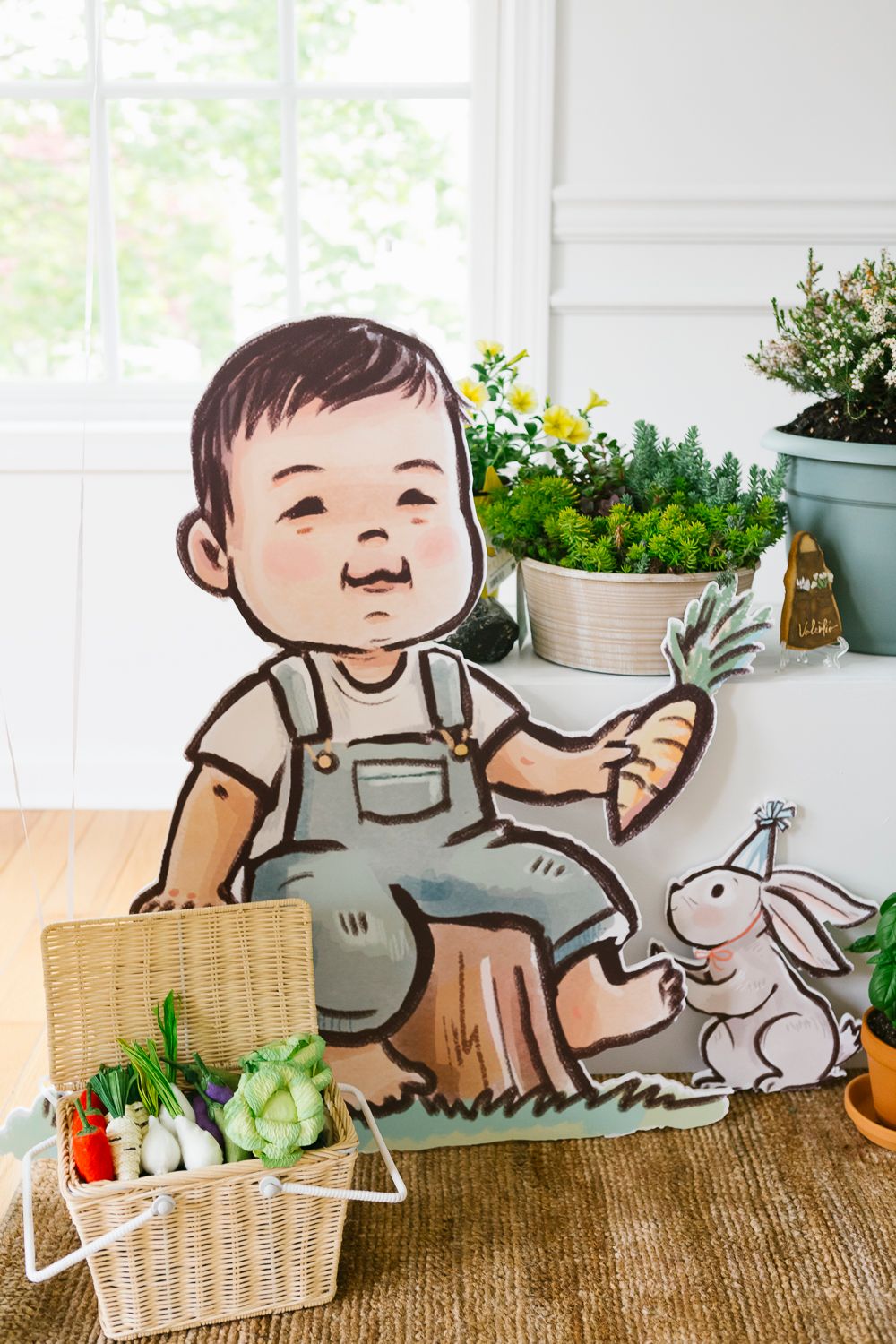 Hand-drawn illustration cutout of birthday boy, by NYC family photographer Paula Ortiz