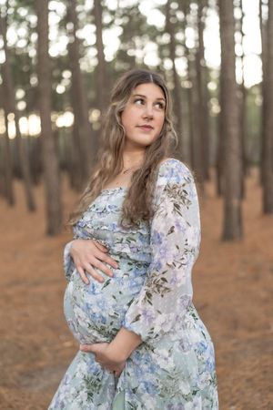 Maternity Family Photo in WG State Jones Forest by conroe photographer