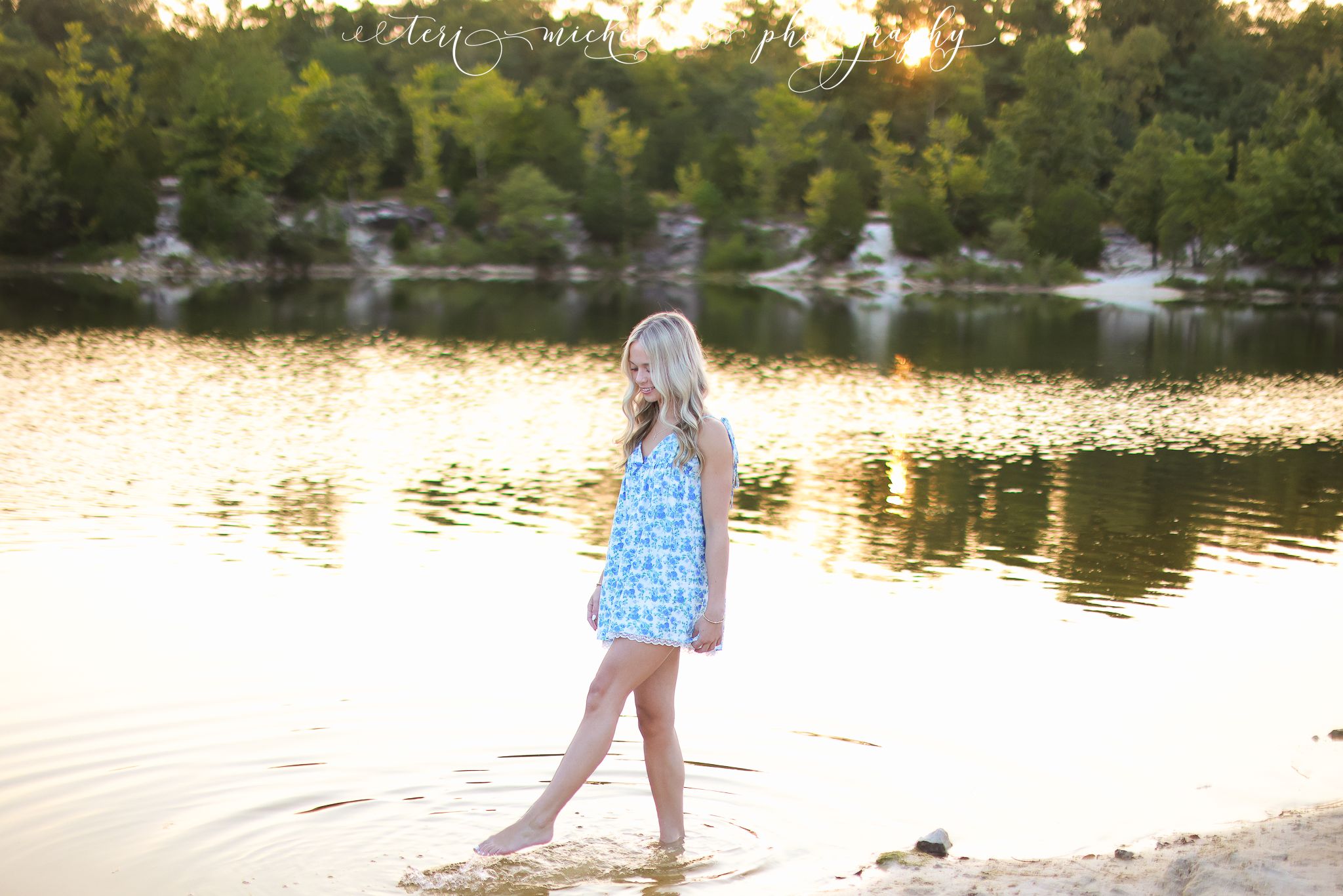 High school senior photography in Klondike Park, Augusta, Missouri, beautiful natural light photography by Teri Michele Photography