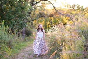 High school senior photography in Queeny Park, St. Louis, Missouri, beautiful natural light photography by Teri Michele Photography