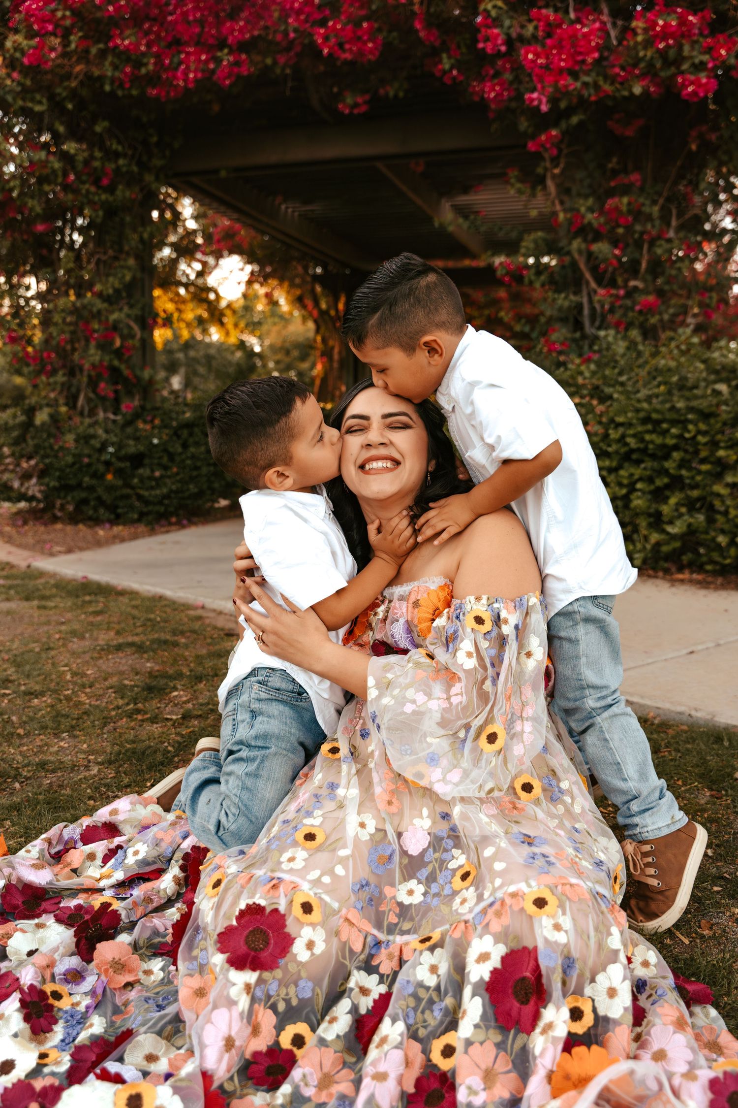 Arizona family wedding photographer travel photographer birth maternity photography