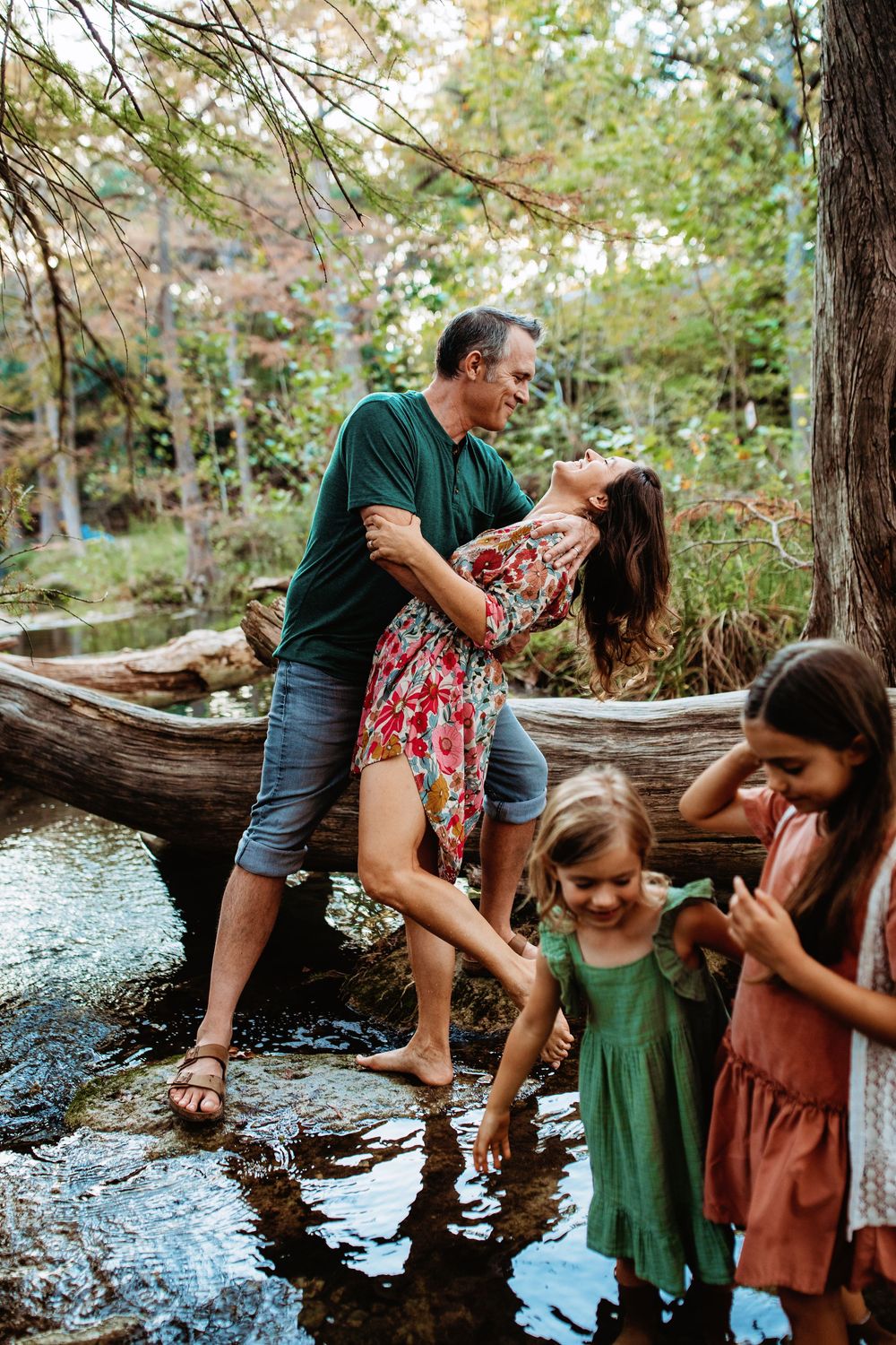 Family pictures in wimberley Texas