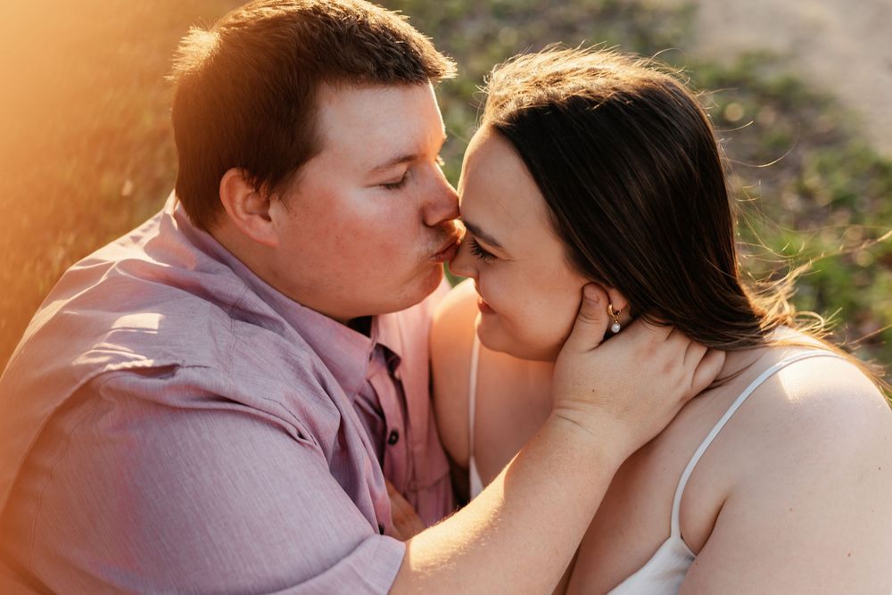 Couples engagement pictures at McKinney Falls State park in Austin