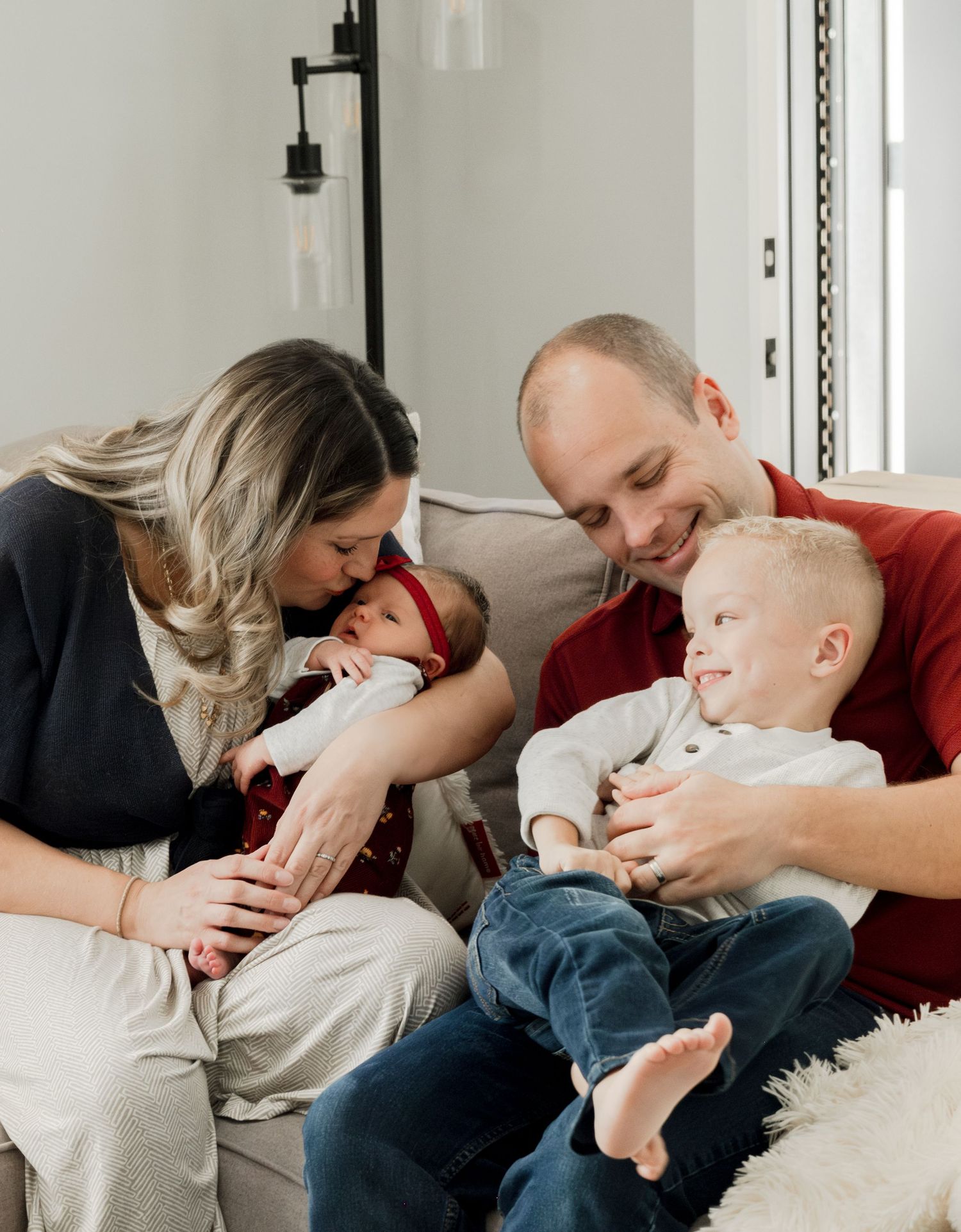 lifestyle newborn session in home