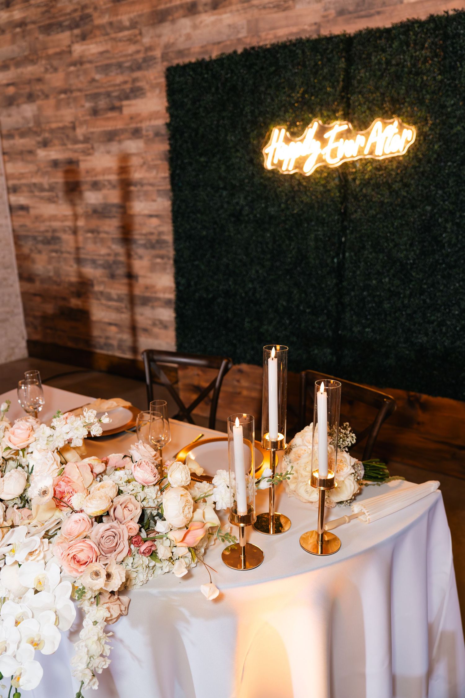 Fotografía de boda decoración
Wedding photography venue decoration
© Photography by Iela LLC