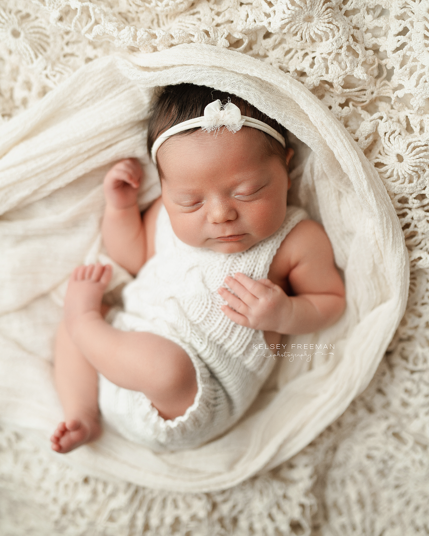 Newborn, maternity, & family photography studio located in between Atlanta, Georgia and Birmingham, Alabama with full service photo studio.