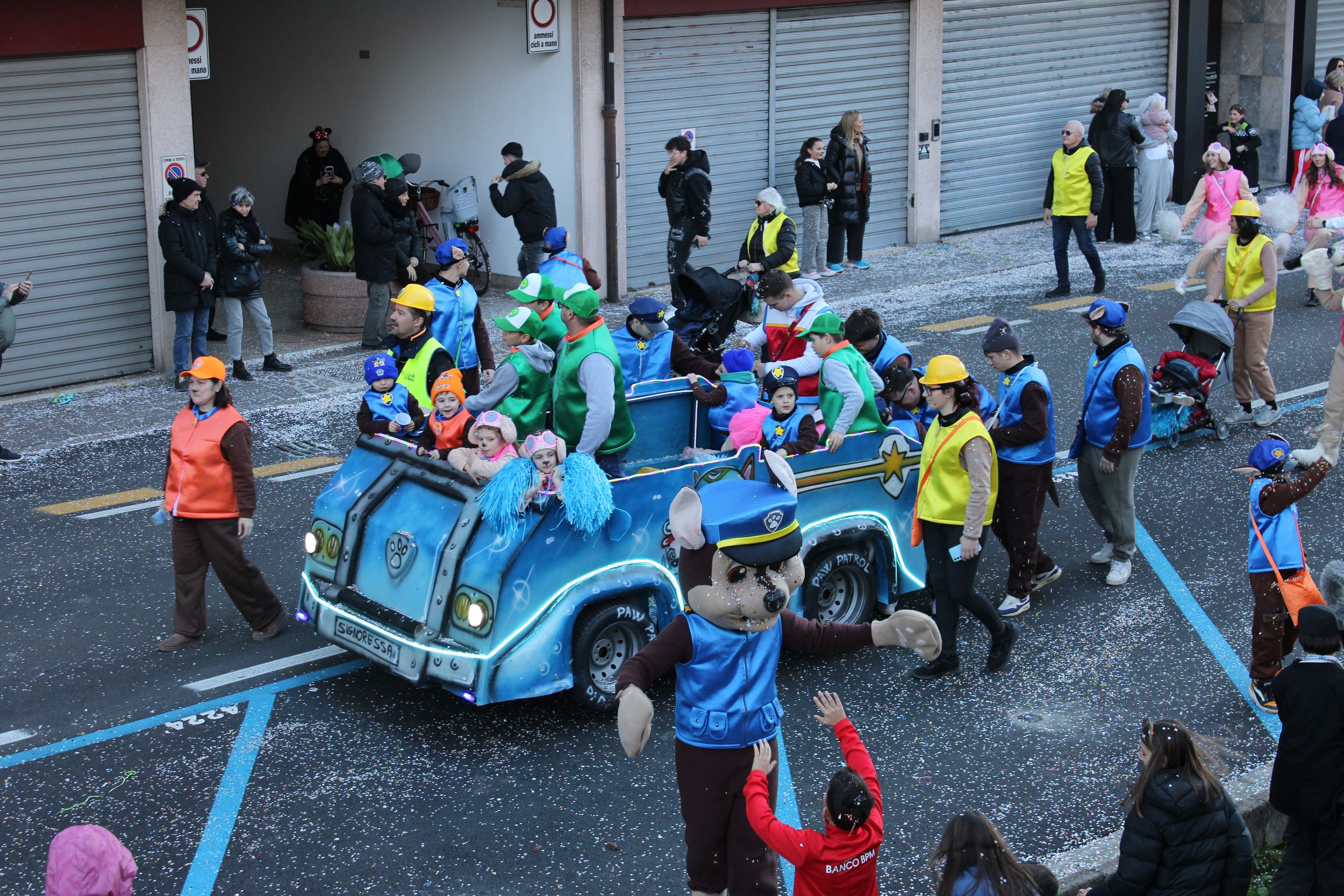 Treviso Carnival Parade 2026. The Pro Loco of Trevignano - Carnival Group Together Signoressa with the show “Paw Patrol”.