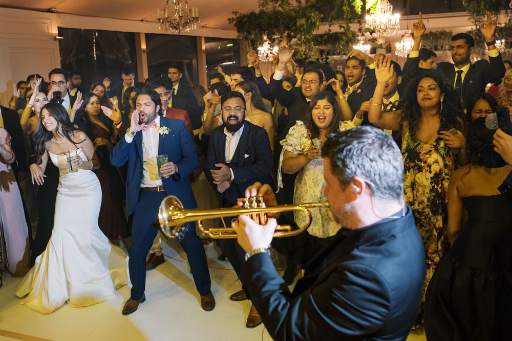 Luxury Indian wedding celebration at Palácio do Correio-Mor captured by Portugal wedding photographer