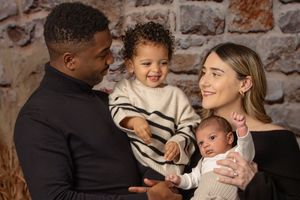 newborn family portrait family of four