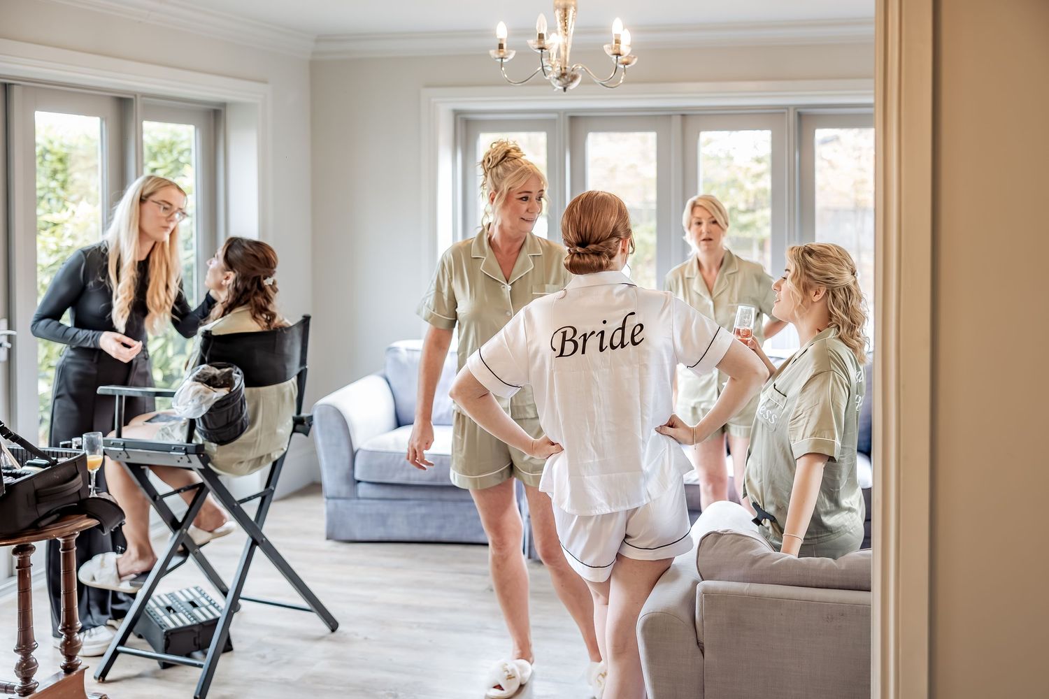 Unobtrusive documentary wedding photography during a wedding day.