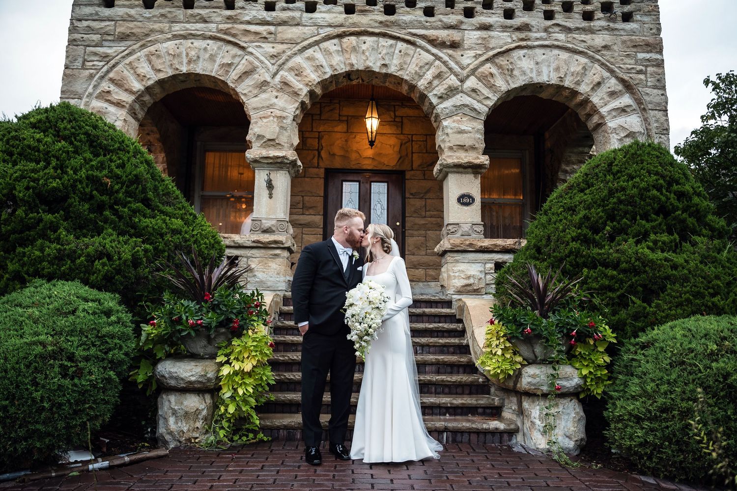 Wedding at Haley Mansion | Chicago Wedding Photographer