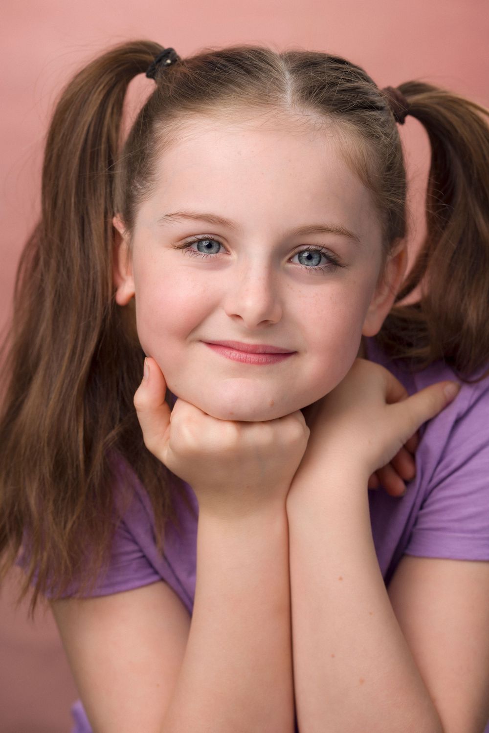 Authentic and natural headshots for talented kids