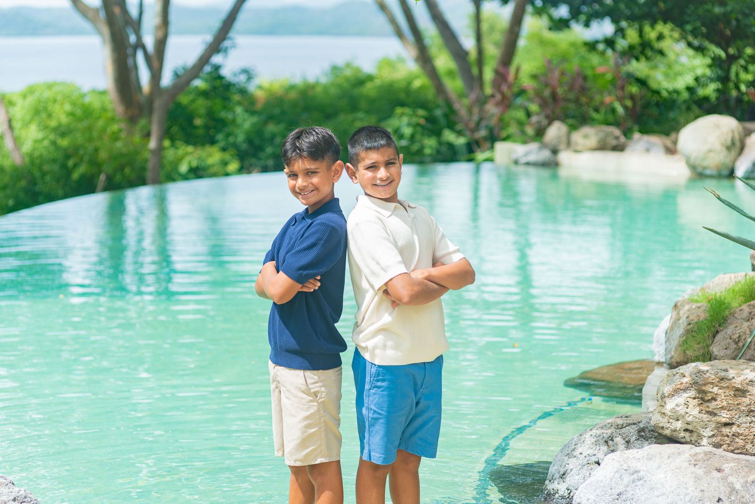 Large family group posing together, playas del coco, guanacaste