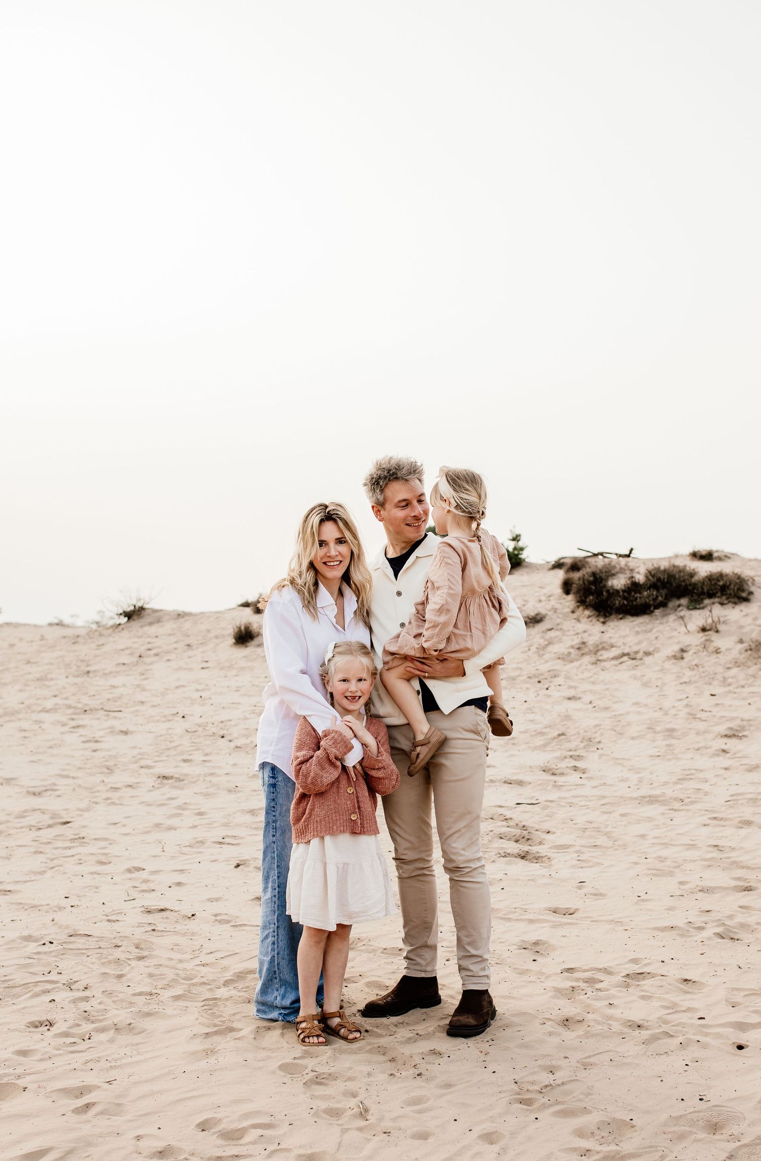 zwangerschapsshoot met partner en kinderen