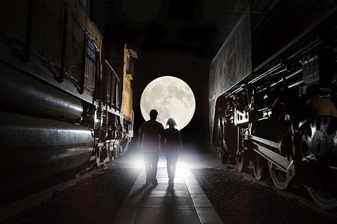 harry potter hogwarts express couple shoot union station ogden utah
