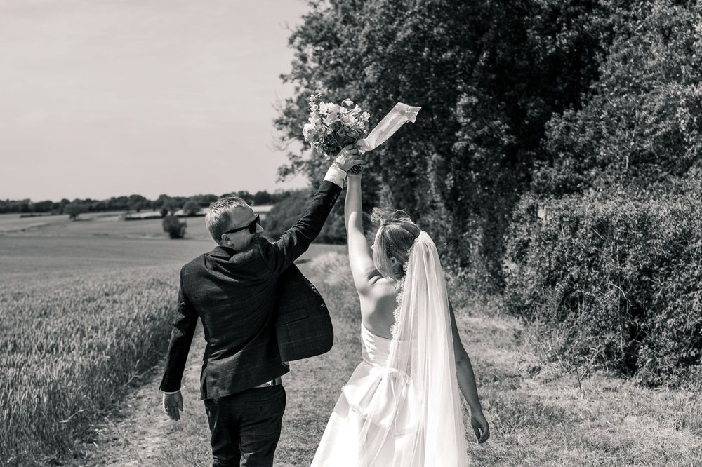SUFFOLK WEDDING PHOTOGRAPHY - MARQUEE GARDEN WEDDING SUFFOLK - EDITORIAL WEDDING PHOTOGRAPHY