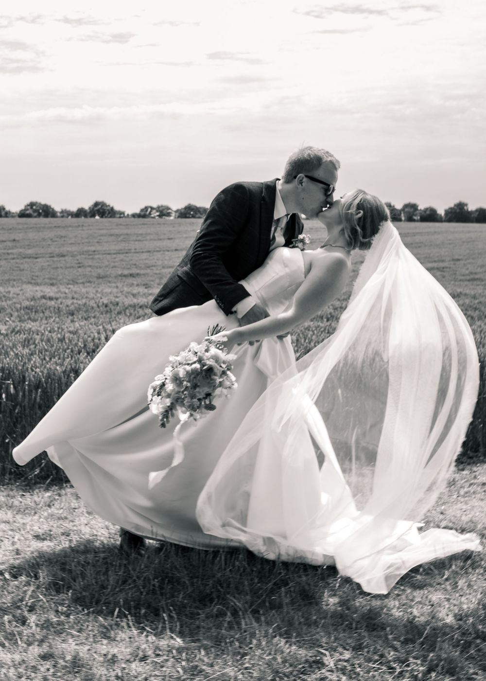 SUFFOLK WEDDING PHOTOGRAPHY - MARQUEE GARDEN WEDDING SUFFOLK - EDITORIAL WEDDING PHOTOGRAPHY