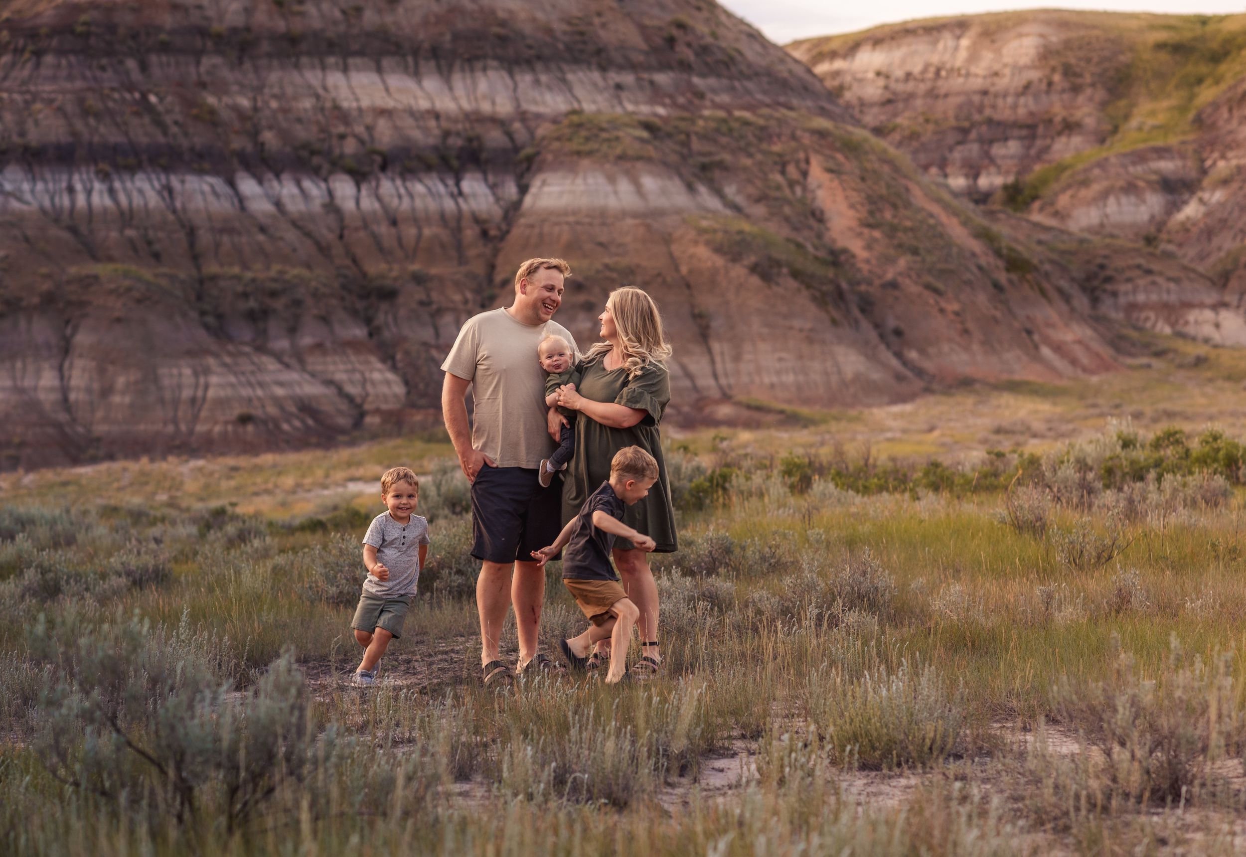Painterly family portrait by Nicole Williams Photography in Central Alberta, Fine art storytelling, Handcrafted colour grading