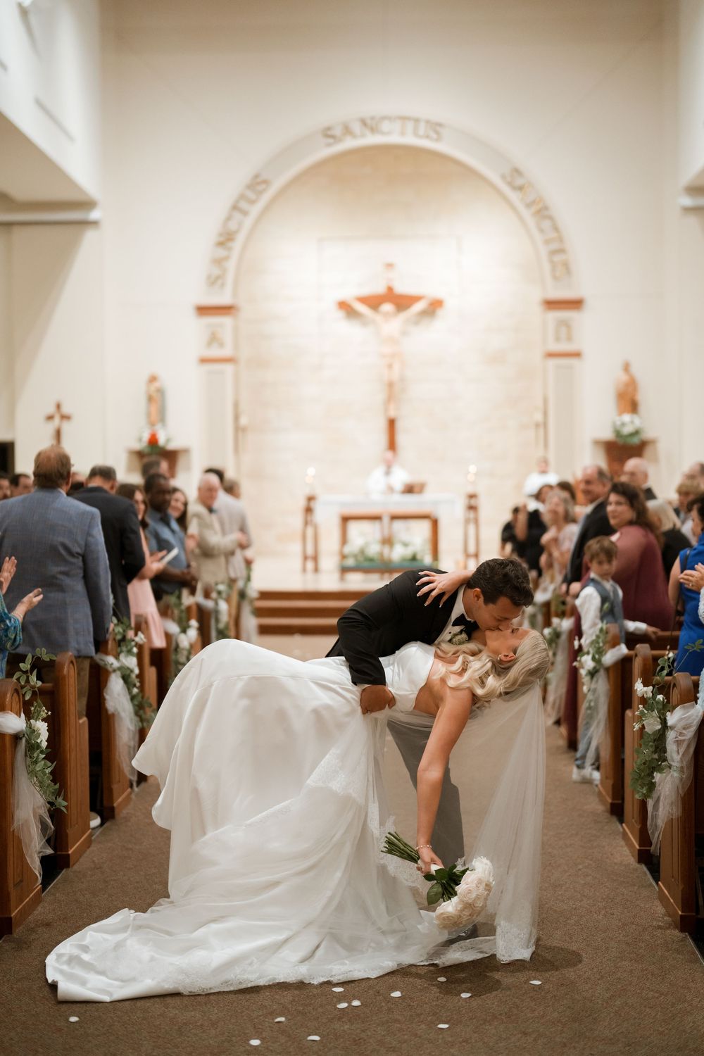 catholic ceremony wedding photos