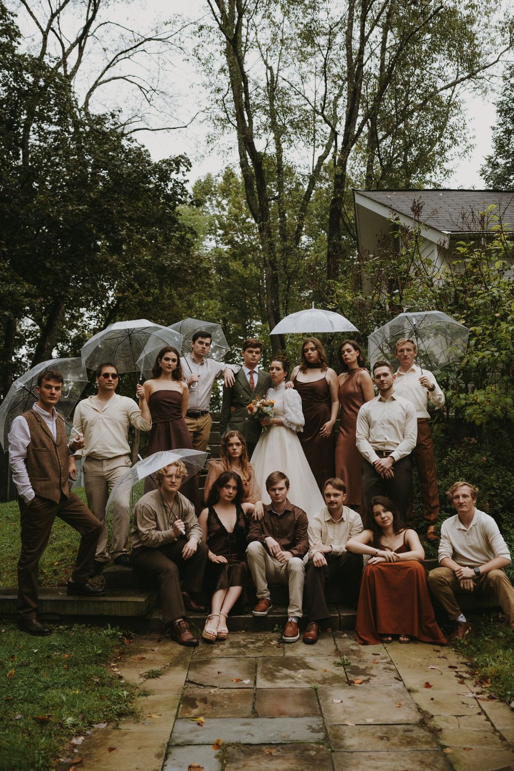 A wedding at Tudor House with the whole bridal party posed.