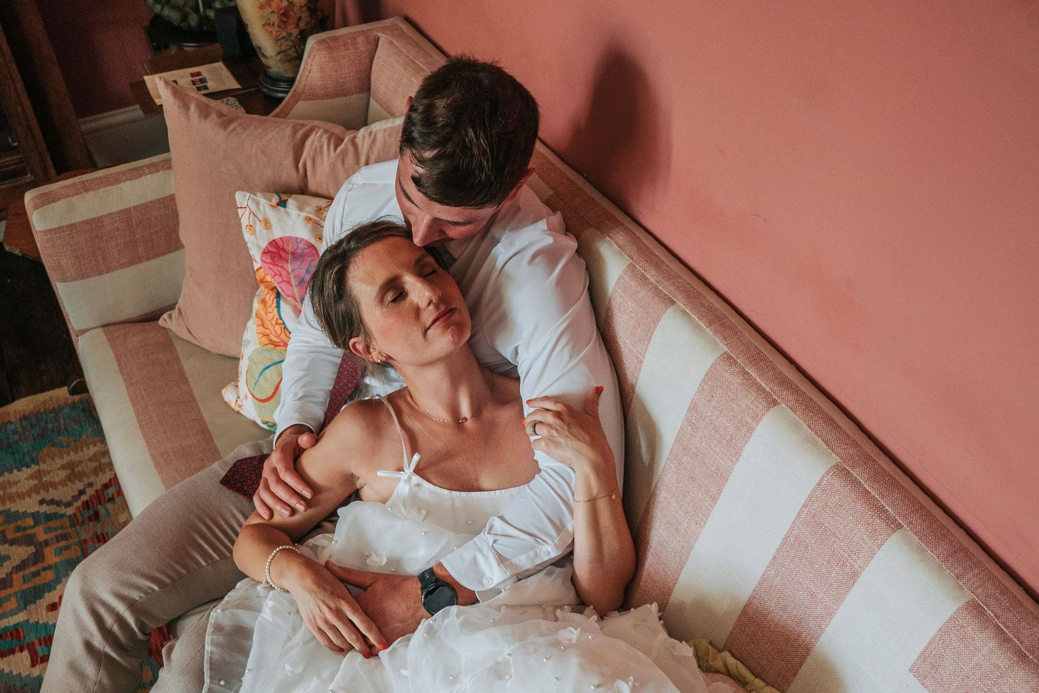 Relaxed couple wedding photography in Devon