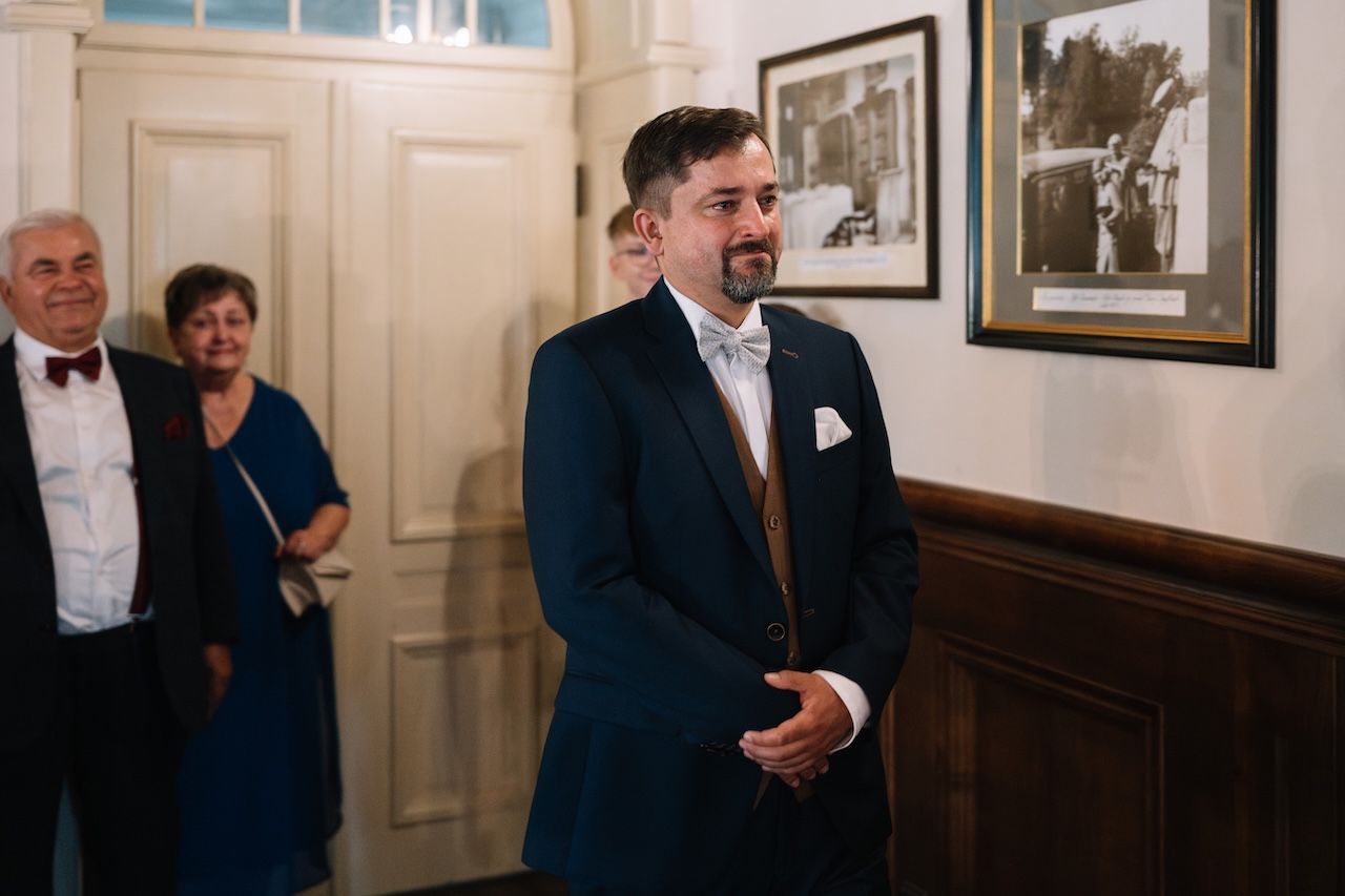 Przygotowania panny młodej w dniu ślubu w Poznaniu