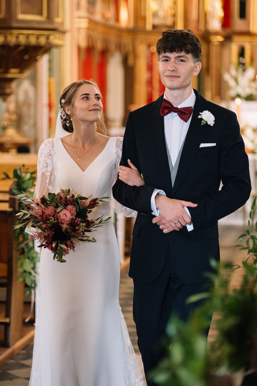 Ceremonia ślubna w kościele w Poznaniu