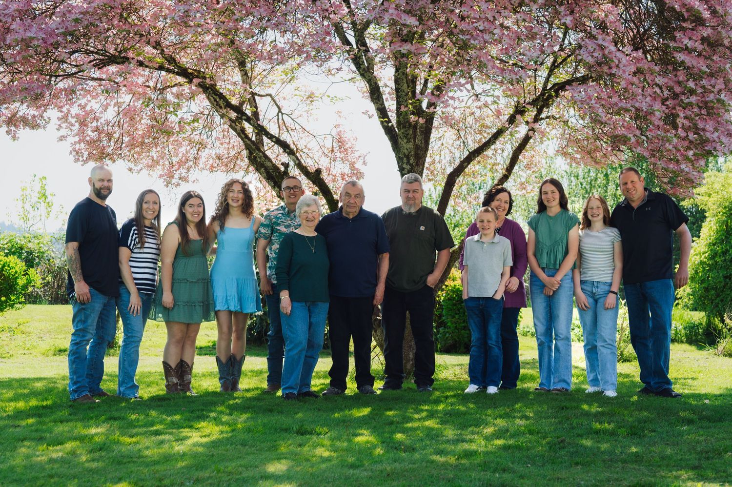 Family session among thetrees