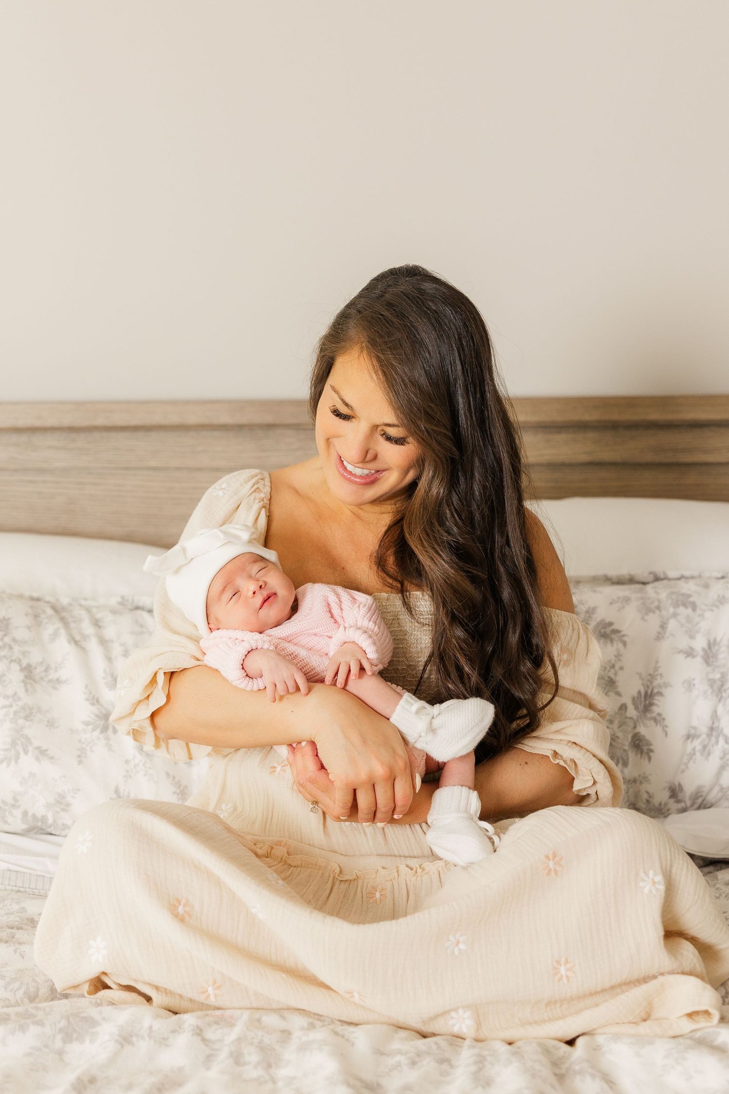 Natural, heartfelt maternity and newborn lifestyle photography in Ridgefield, Fairfield, Danbury, Wilton, Westport & New Canaan, CT.