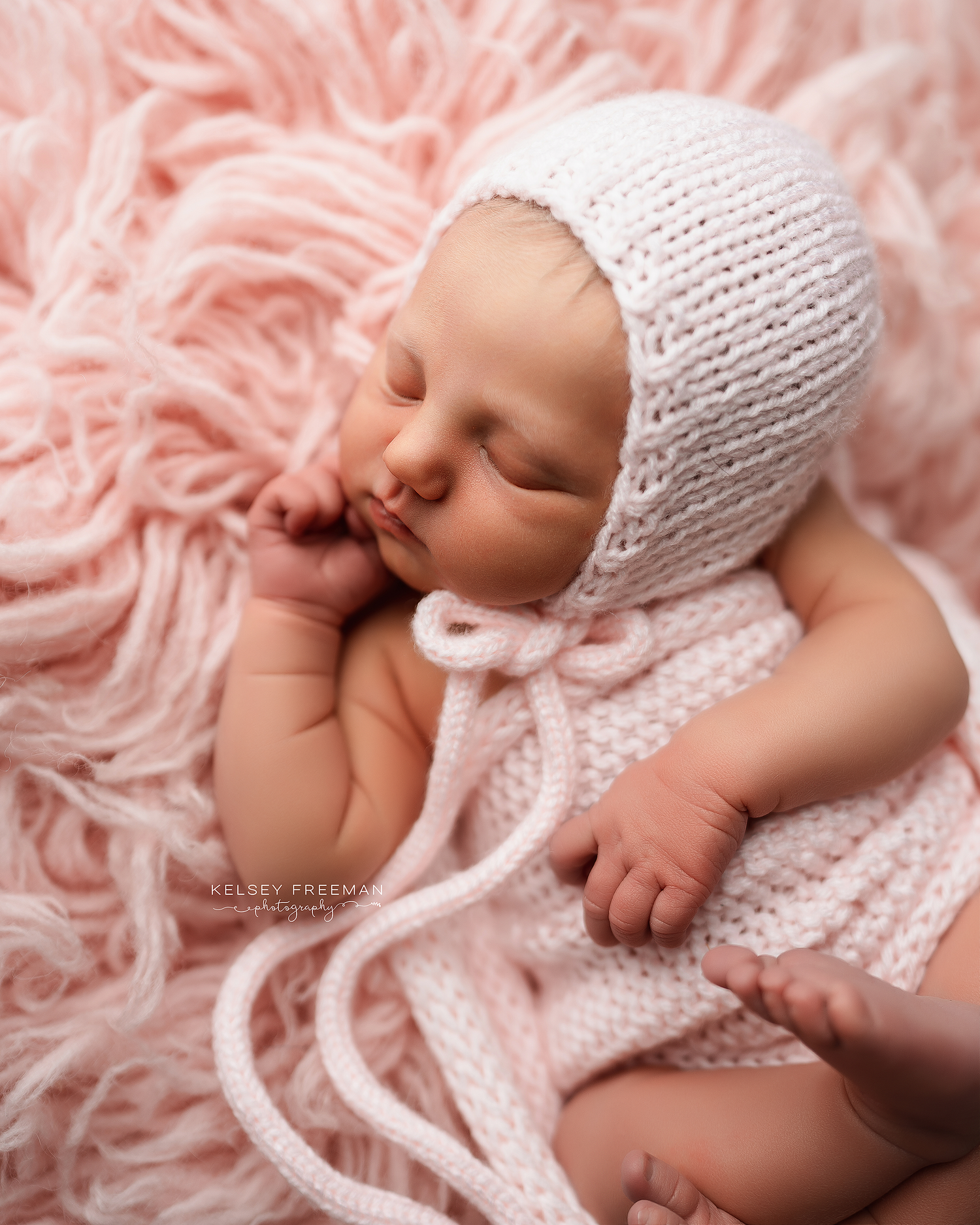 Newborn photography studio located in between Atlanta, Georgia and Birmingham, Alabama with full service photo studio.