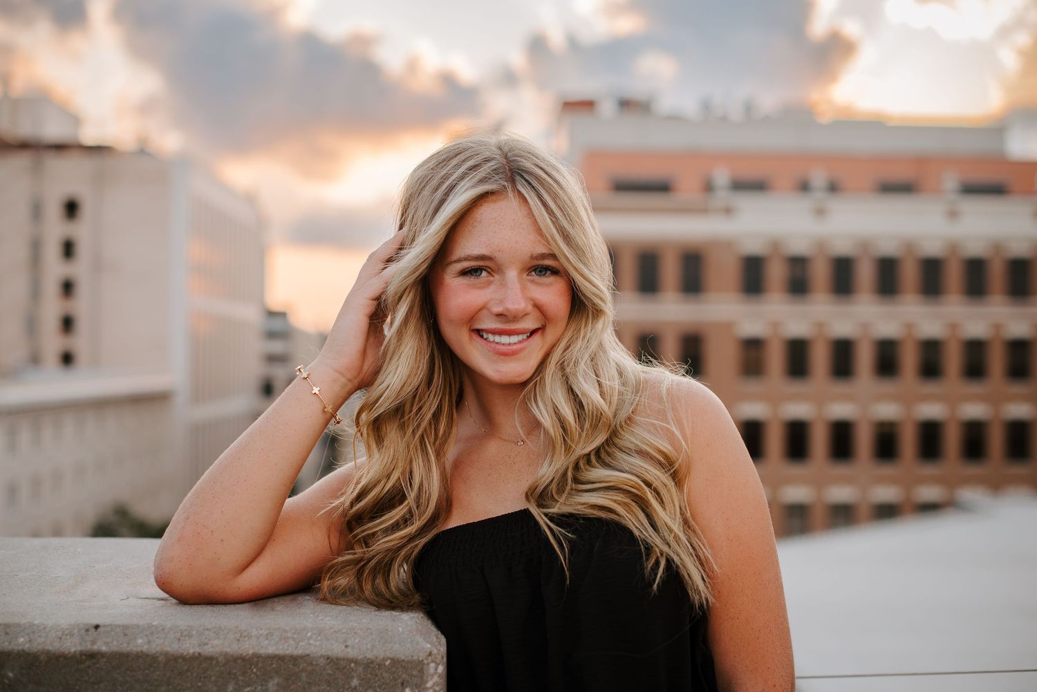 Senior pictures in downtown Wichita Kansas by Photographer Jessica Nadine Photography