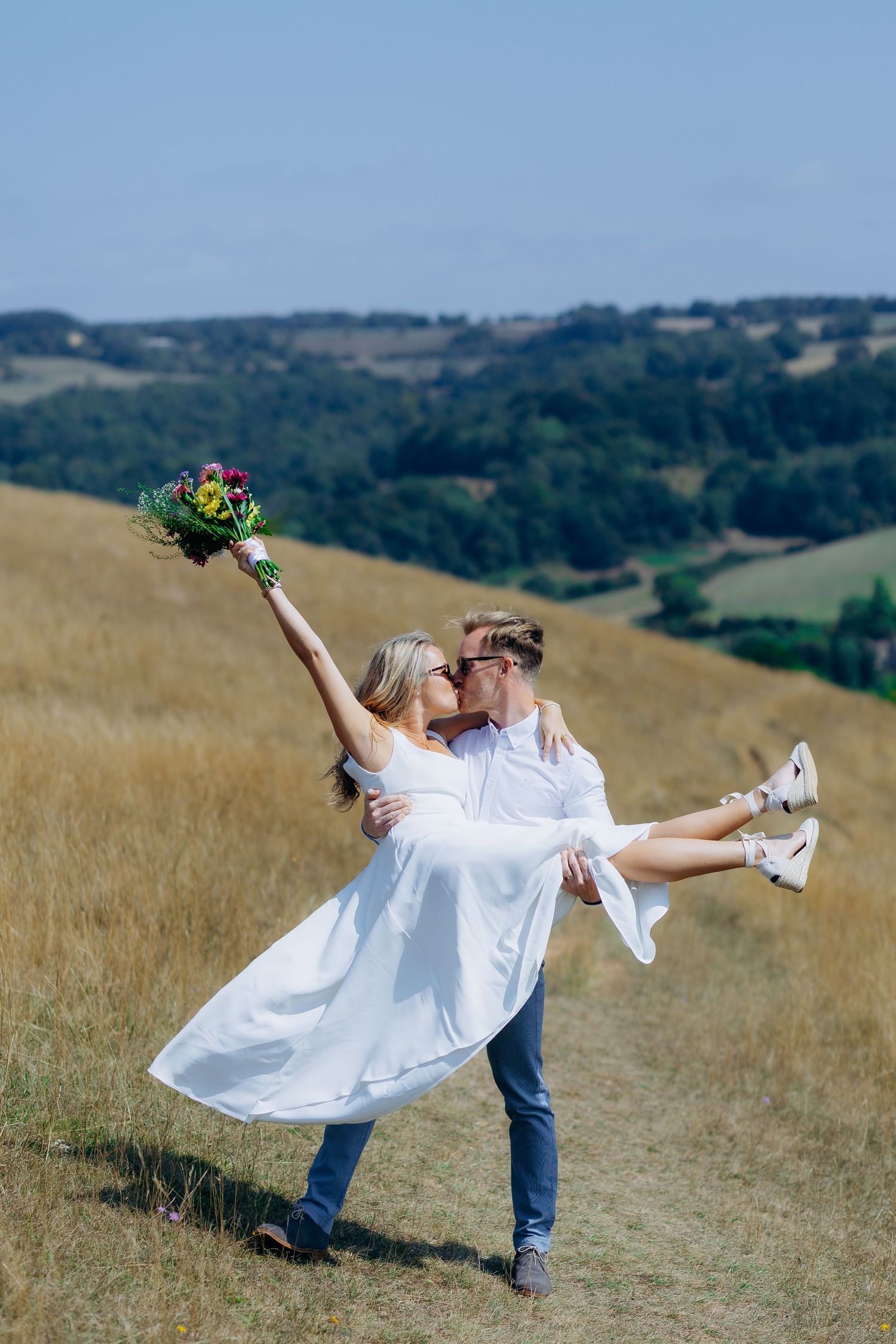 Cotswolds wedding elopement ceremony at Stroud Register Office.