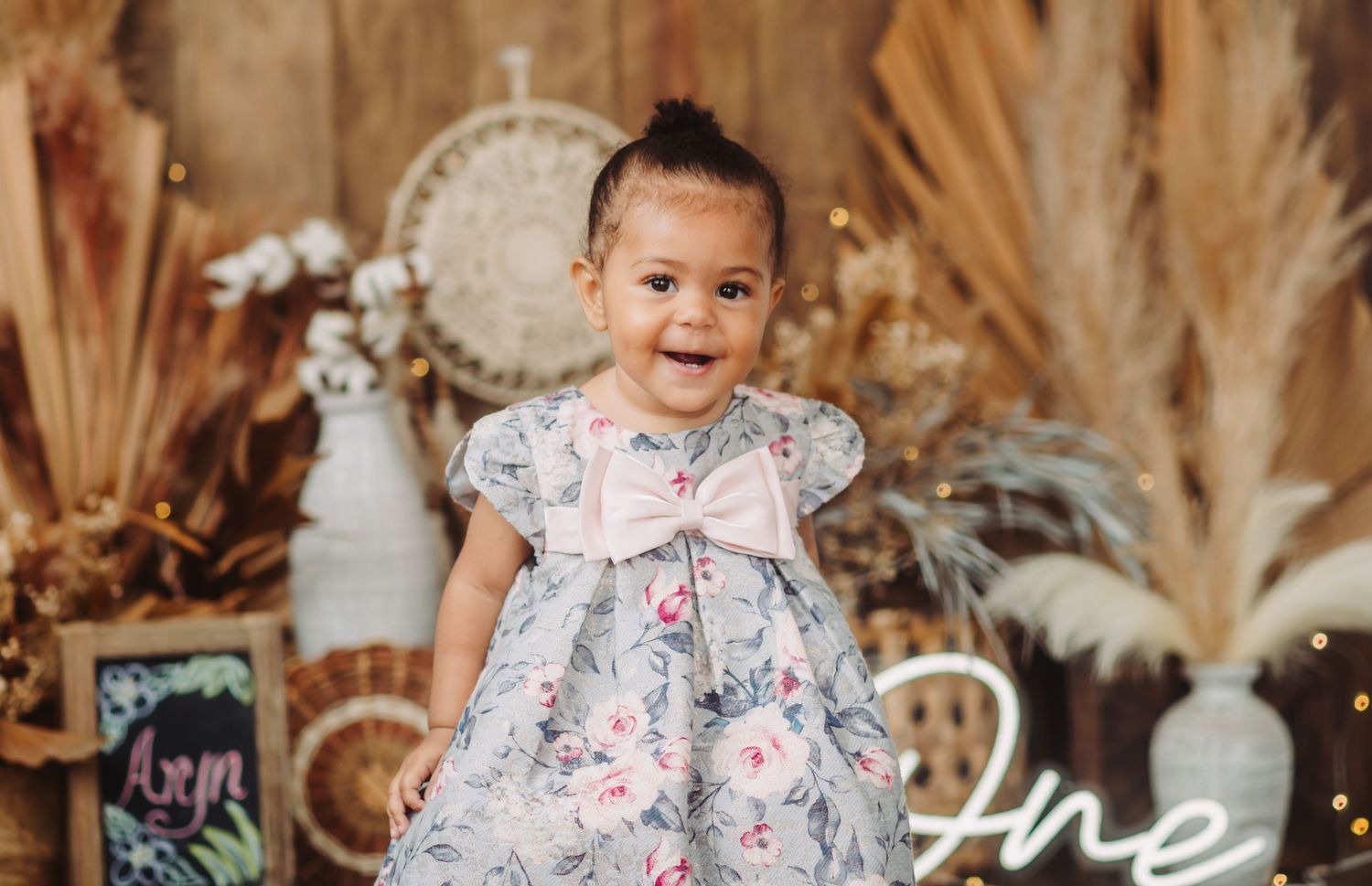 one year old session creole neutrals