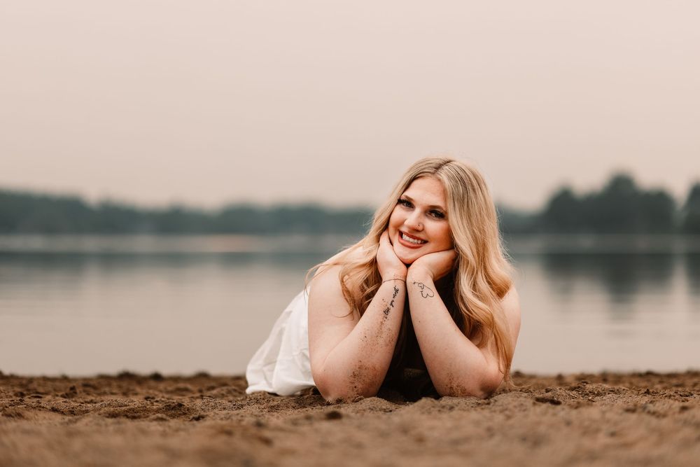 Linden Michigan senior photo session