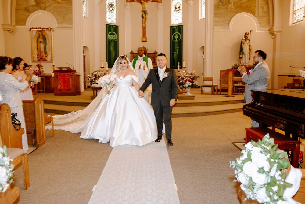 A panoramic series of photos showing a traditional church wedding ceremony with white decor and floral arrangements.