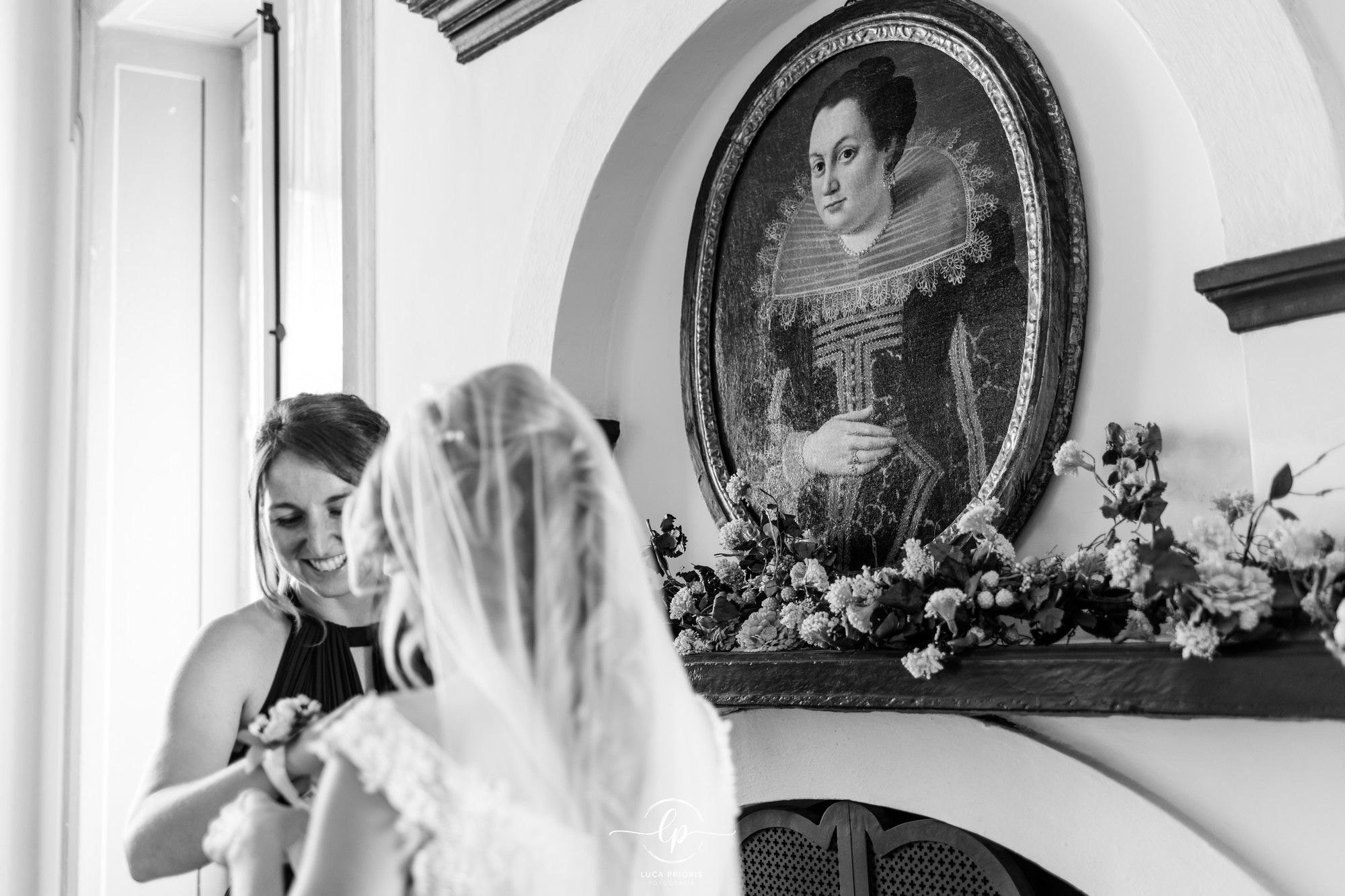 la sposa con la sua damigella