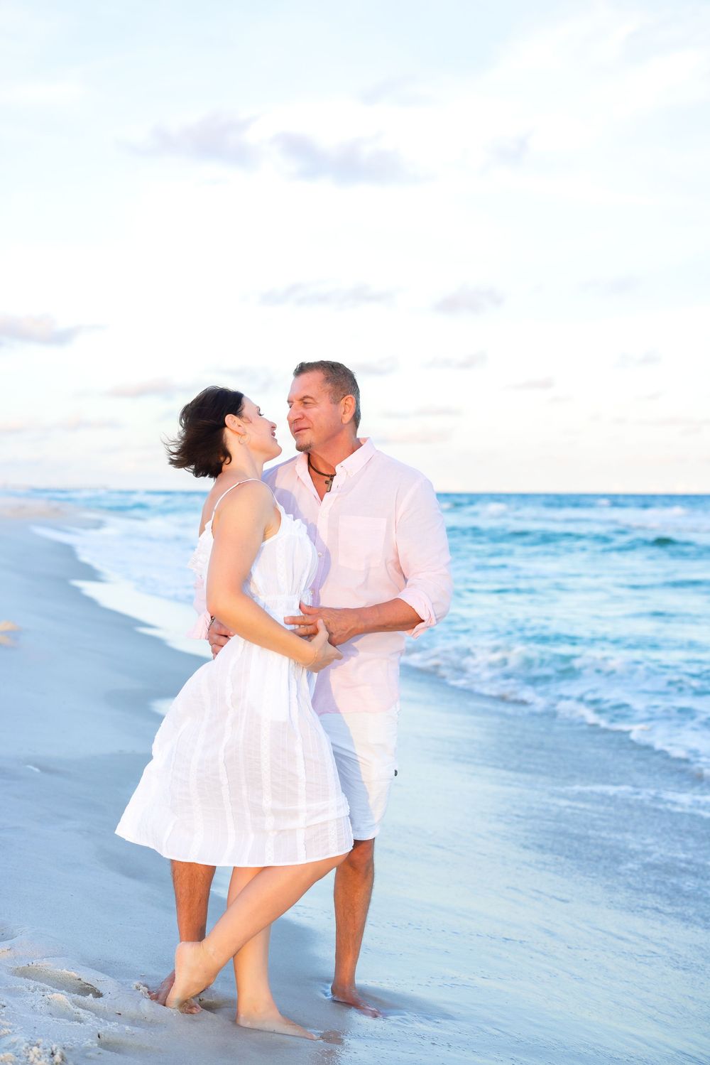 Sea Glass Photography of Navarre, Florida offers stunning lifestyle candids and traditional family portraits in Navarre Beach, Florida.