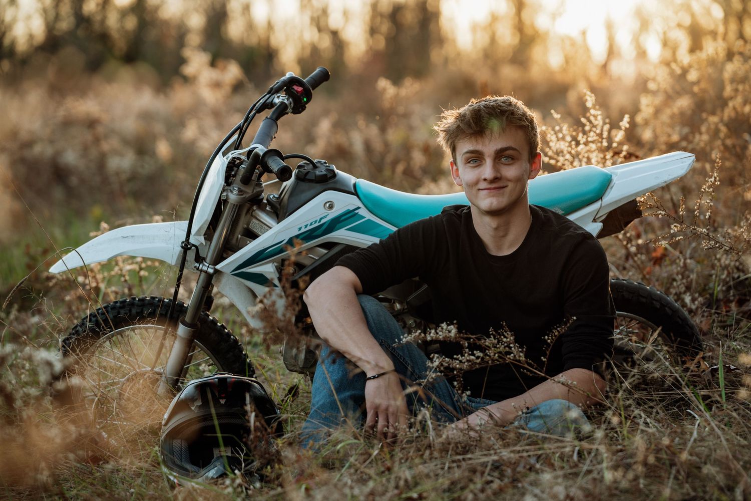 Brandons senior photos with his dirtbike! I love being able to incorporate seniors hobbies!