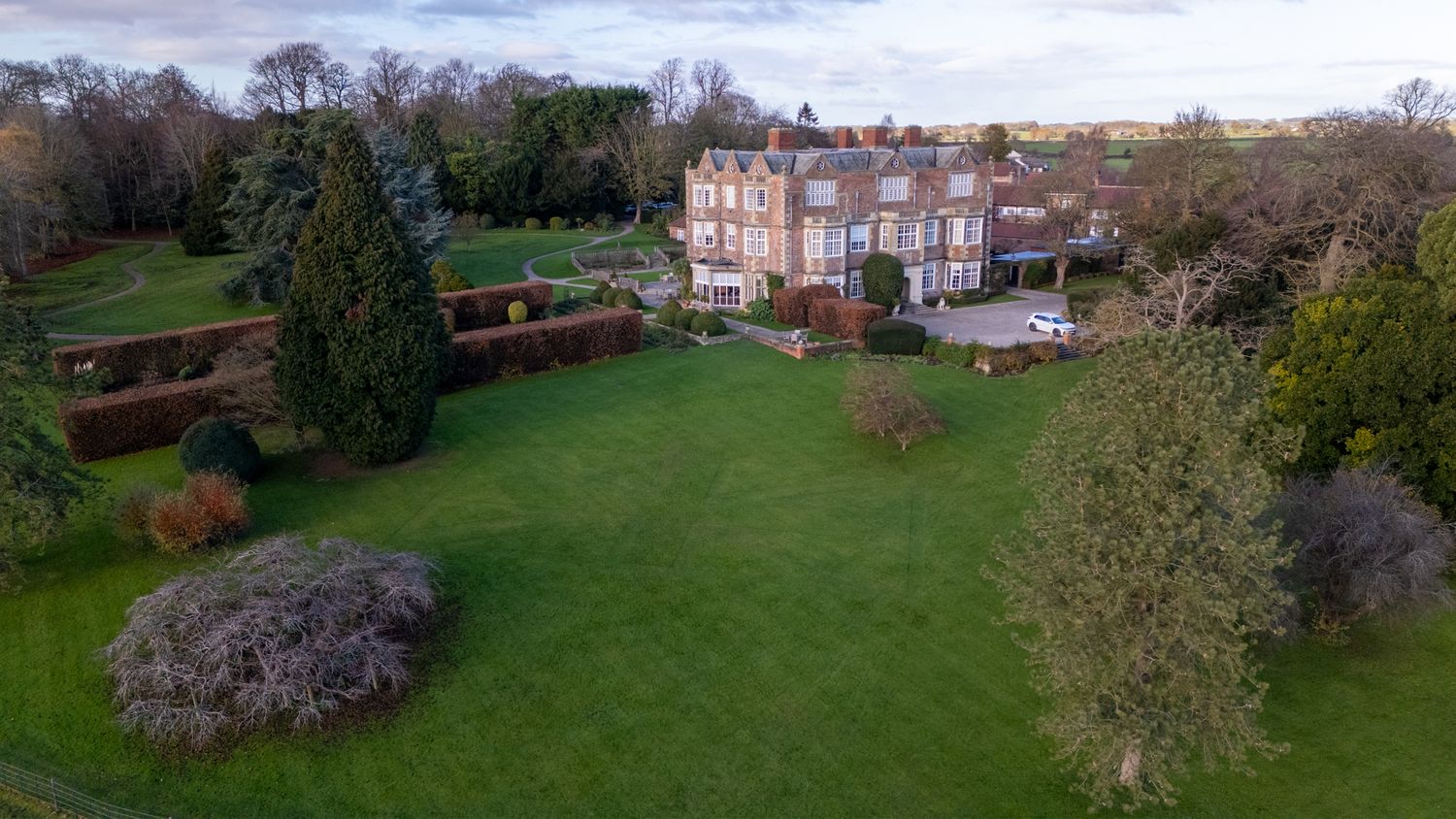 Goldsborough Hall Wedding Photographer York