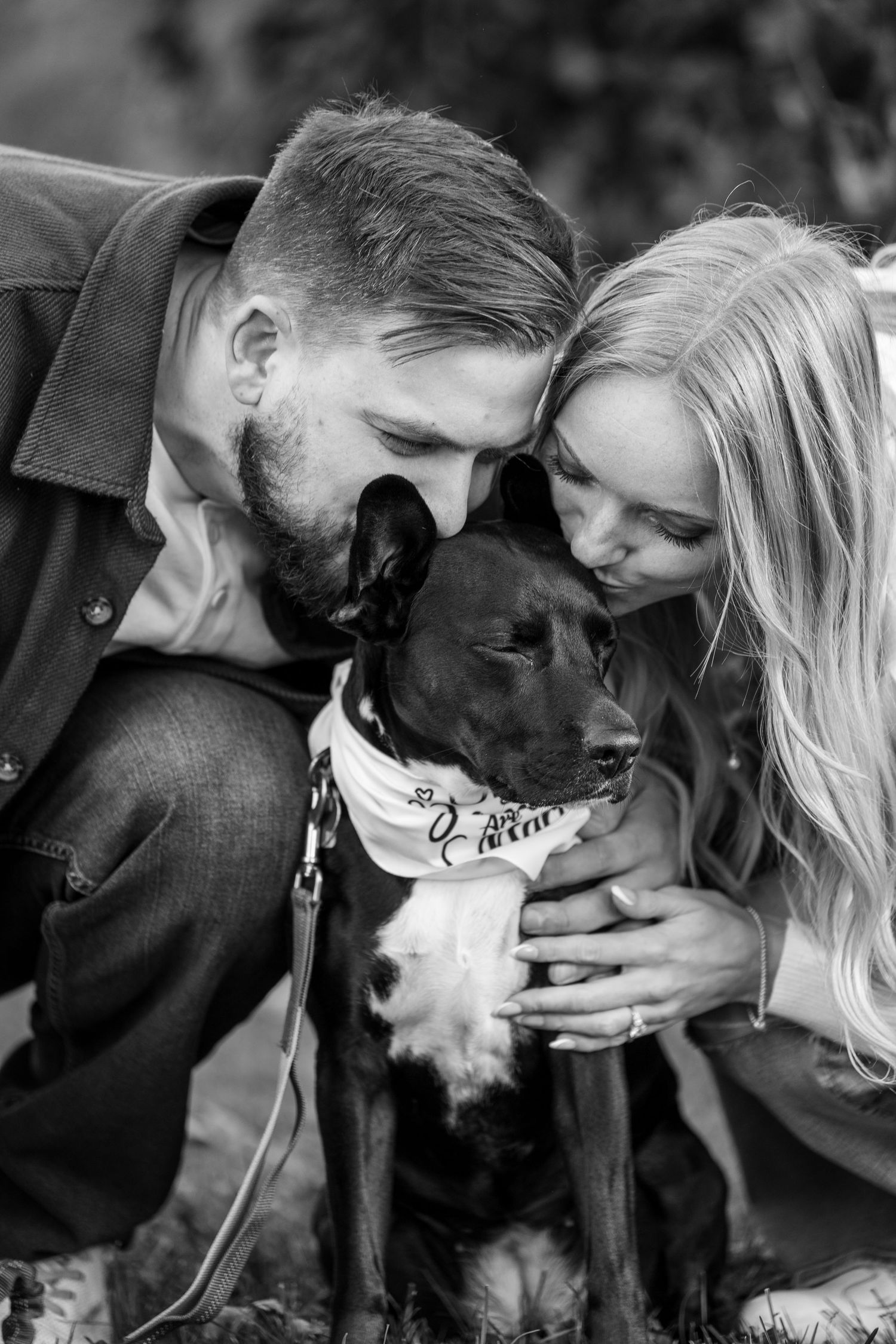 Engagement photographer, True to color Engagement session, Pittsburgh wedding photographer