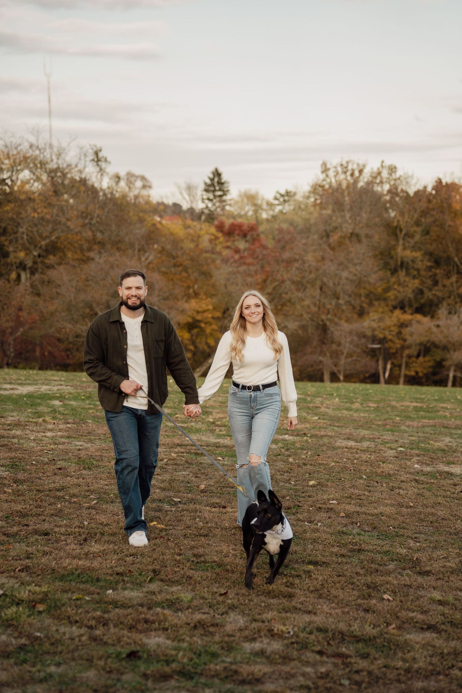 Engagement photographer, True to color Engagement session, Pittsburgh wedding photographer